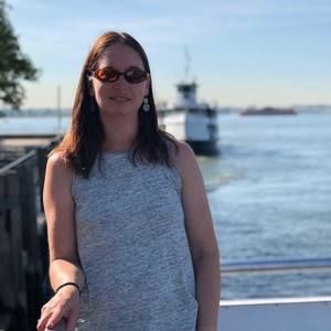 Meet your Posher, Stephanie